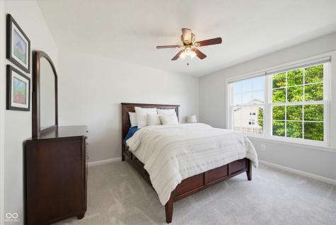 6103 Golden Eagle Drive Zionsville IN 46077