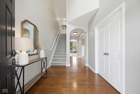 6103 Golden Eagle Drive Zionsville IN 46077