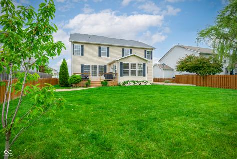 6103 Golden Eagle Drive Zionsville IN 46077