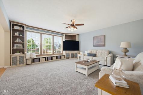 6103 Golden Eagle Drive Zionsville IN 46077