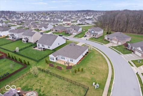 6848 Kara Lane Brownsburg IN 46112