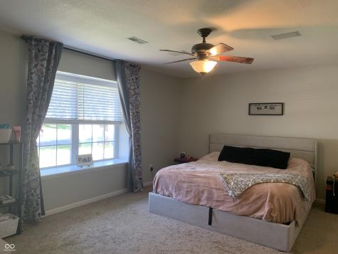 2887 Prairie Stream Way Columbus IN 47203