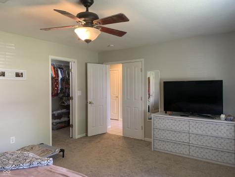 2887 Prairie Stream Way Columbus IN 47203