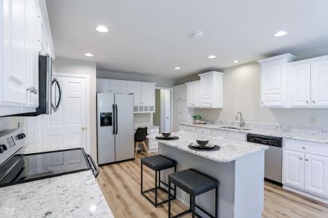7818 Ashtree Drive Indianapolis IN 46259