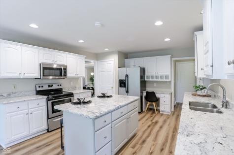 7818 Ashtree Drive Indianapolis IN 46259