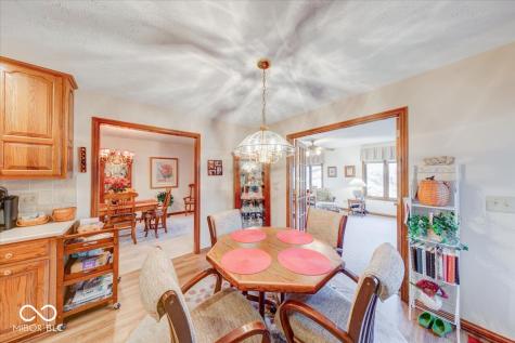 2371 Willow Lakes E Boulevard Greenwood IN 46143
