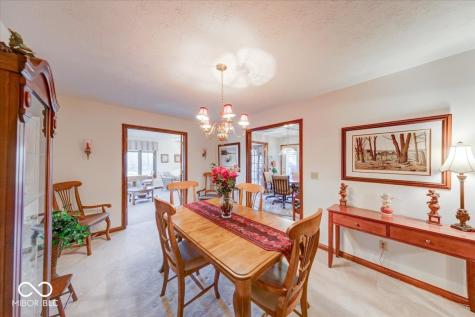 2371 Willow Lakes E Boulevard Greenwood IN 46143