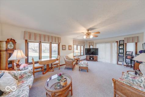 2371 Willow Lakes E Boulevard Greenwood IN 46143