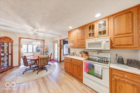 2371 Willow Lakes E Boulevard Greenwood IN 46143