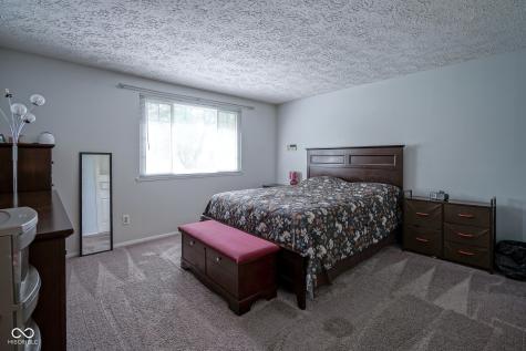 9319 Drawbridge Court Indianapolis IN 46250