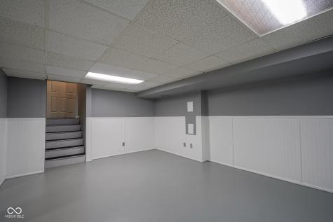 9319 Drawbridge Court Indianapolis IN 46250