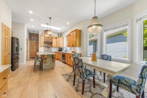 8061 Middle Bay Lane Indianapolis IN 46236