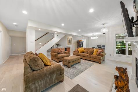 8061 Middle Bay Lane Indianapolis IN 46236
