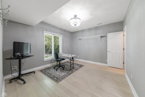 8061 Middle Bay Lane Indianapolis IN 46236