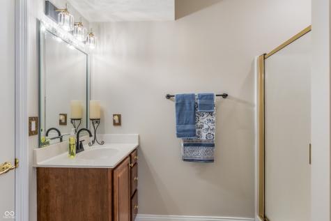 8061 Middle Bay Lane Indianapolis IN 46236