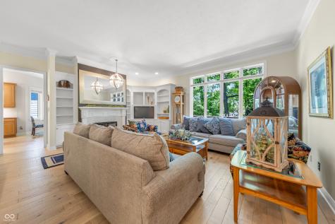 8061 Middle Bay Lane Indianapolis IN 46236
