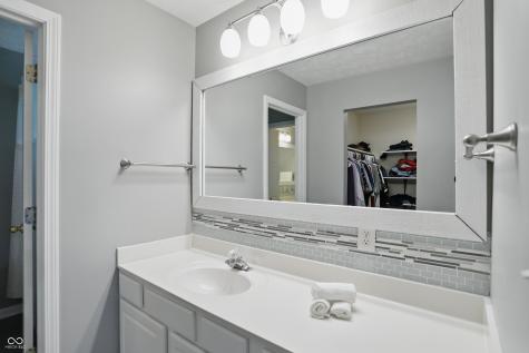 11974 Volcanic Rock Drive Fishers IN 46037