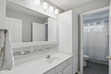 11974 Volcanic Rock Drive Fishers IN 46037