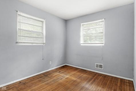 4315 N Whittier Place Indianapolis IN 46226