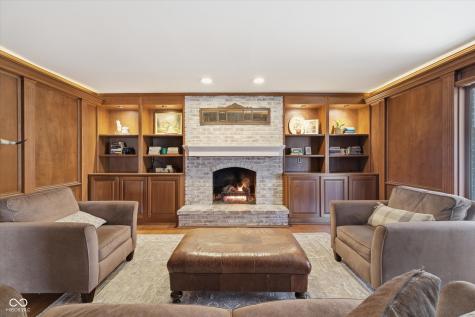6203 Hillcrest Lane Indianapolis IN 46220