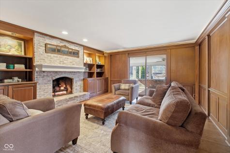 6203 Hillcrest Lane Indianapolis IN 46220