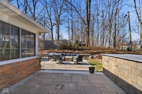6203 Hillcrest Lane Indianapolis IN 46220