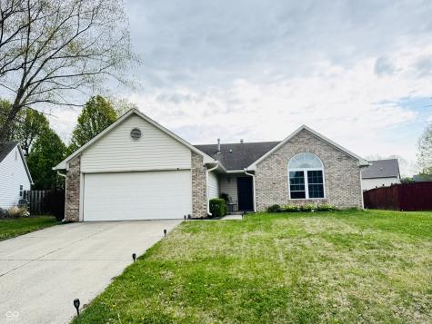 831 Queensgate Drive Greenwood IN 46143