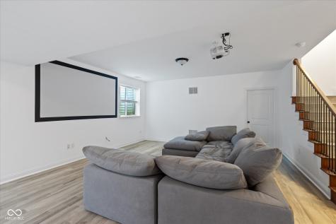 6856 Ethens Glen Drive Avon IN 46123
