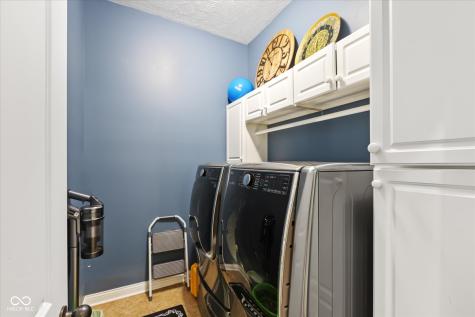 6856 Ethens Glen Drive Avon IN 46123