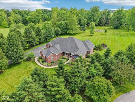 8301 Cooper Lane Zionsville IN 46077