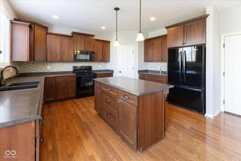 2394 Woodcreek Crossing Boulevard Avon IN 46123