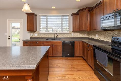 2394 Woodcreek Crossing Boulevard Avon IN 46123