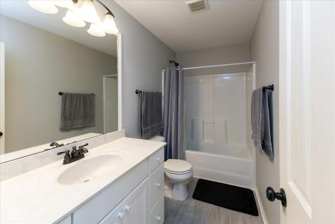 2394 Woodcreek Crossing Boulevard Avon IN 46123