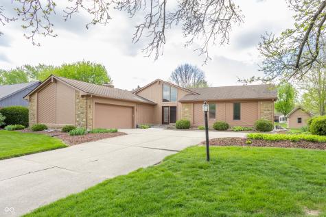 1627 Forward Pass Court Indianapolis IN 46217