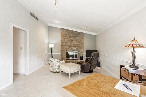 1627 Forward Pass Court Indianapolis IN 46217