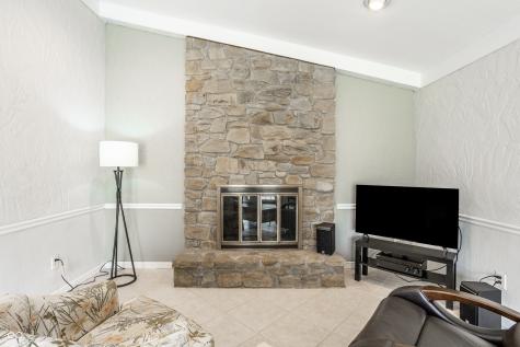1627 Forward Pass Court Indianapolis IN 46217