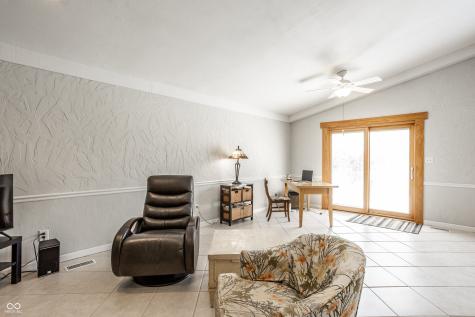1627 Forward Pass Court Indianapolis IN 46217