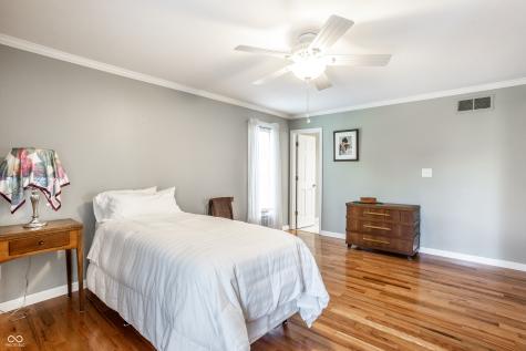 1627 Forward Pass Court Indianapolis IN 46217