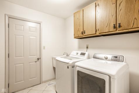 1627 Forward Pass Court Indianapolis IN 46217
