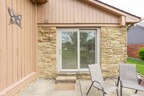 1627 Forward Pass Court Indianapolis IN 46217