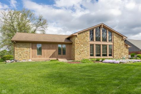 1627 Forward Pass Court Indianapolis IN 46217