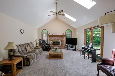 1884 Highland Cove Carmel IN 46280