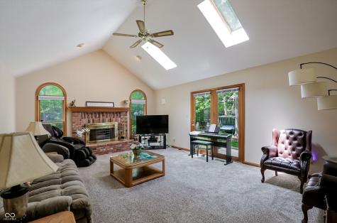 1884 Highland Cove Carmel IN 46280