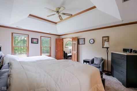 1884 Highland Cove Carmel IN 46280