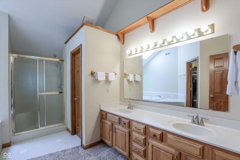 1884 Highland Cove Carmel IN 46280