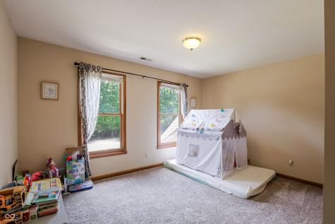 1884 Highland Cove Carmel IN 46280
