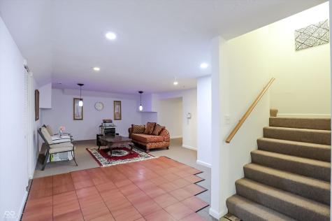 1884 Highland Cove Carmel IN 46280