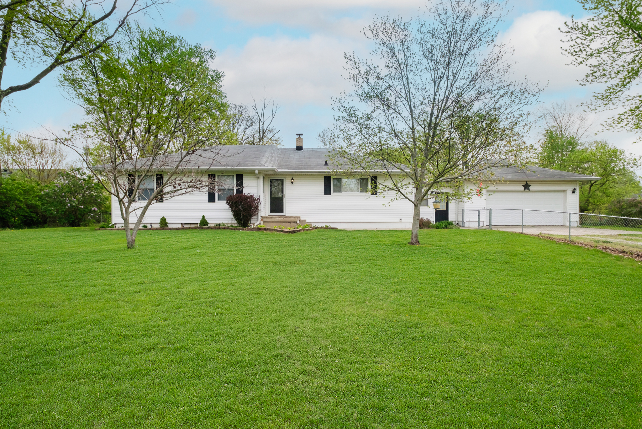 6463 Smith Road Indianapolis IN 46236