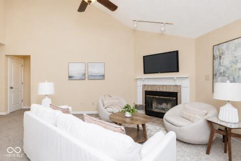 3304 Fox Orchard Circle Indianapolis IN 46214