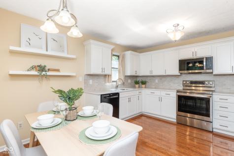 3304 Fox Orchard Circle Indianapolis IN 46214